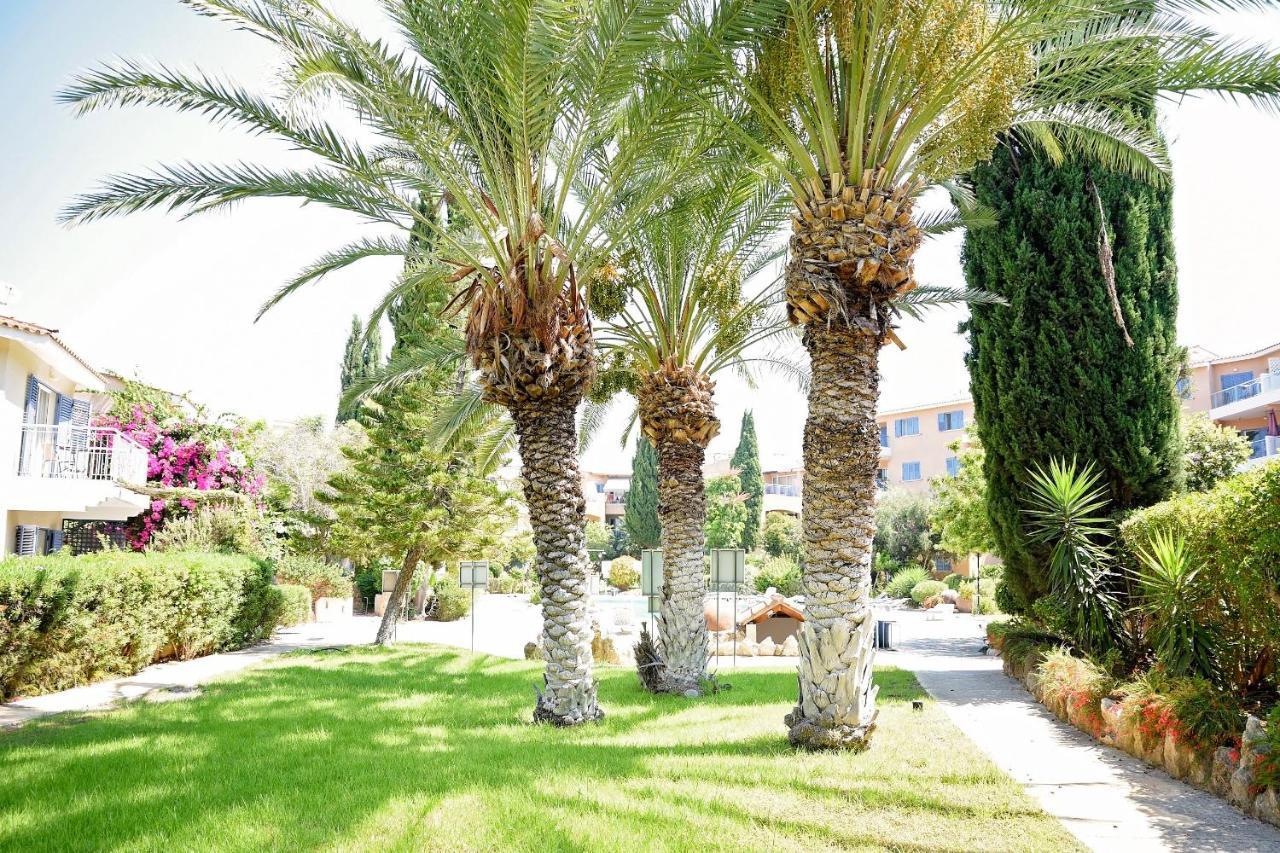Paradise Gardens With A Large Terrace Paphos Eksteriør bilde